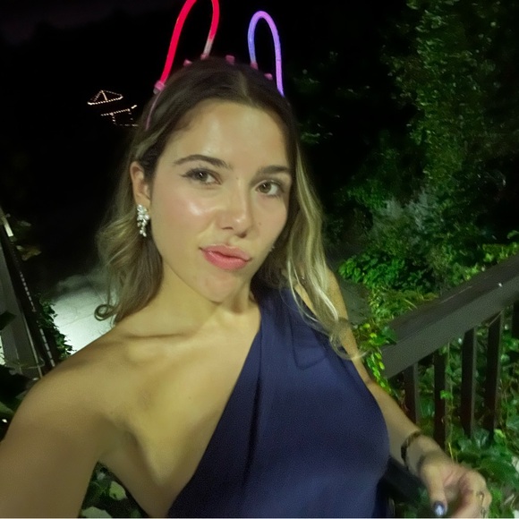 Meet your Posher, Clara - Picture 1 of 1